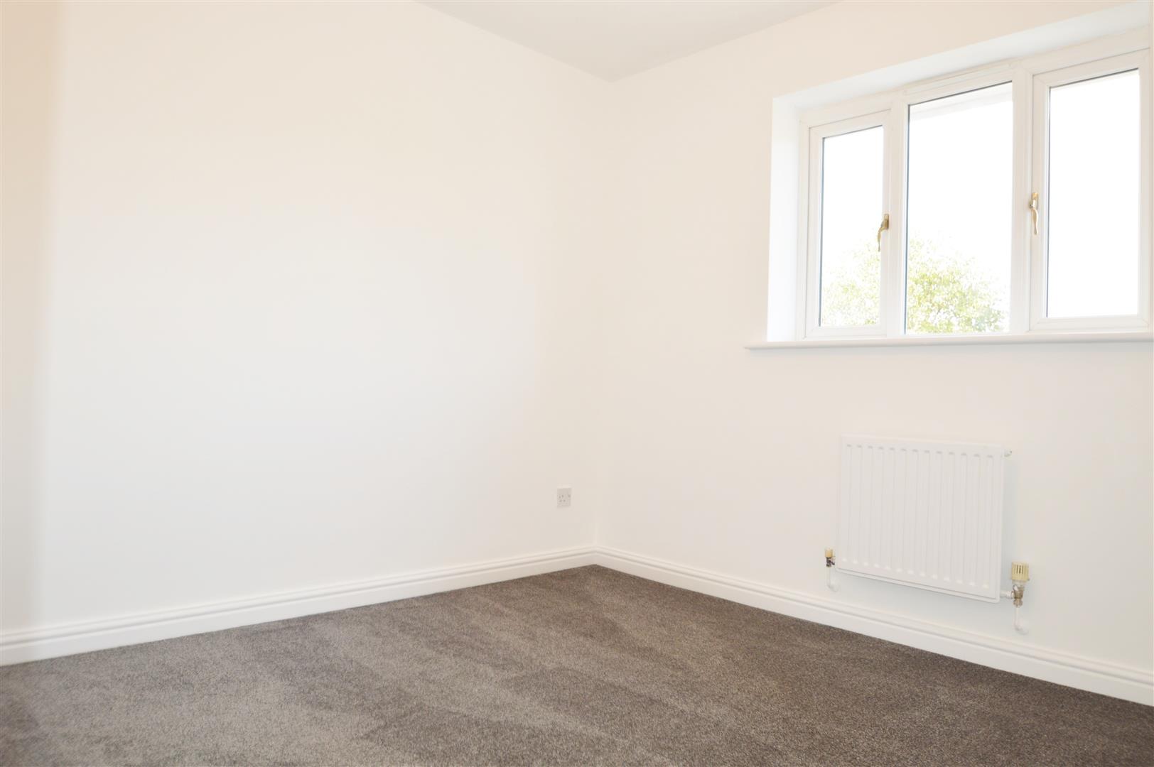 2 Maes Y Wennol, Miskin, RCT, CF72 8SB